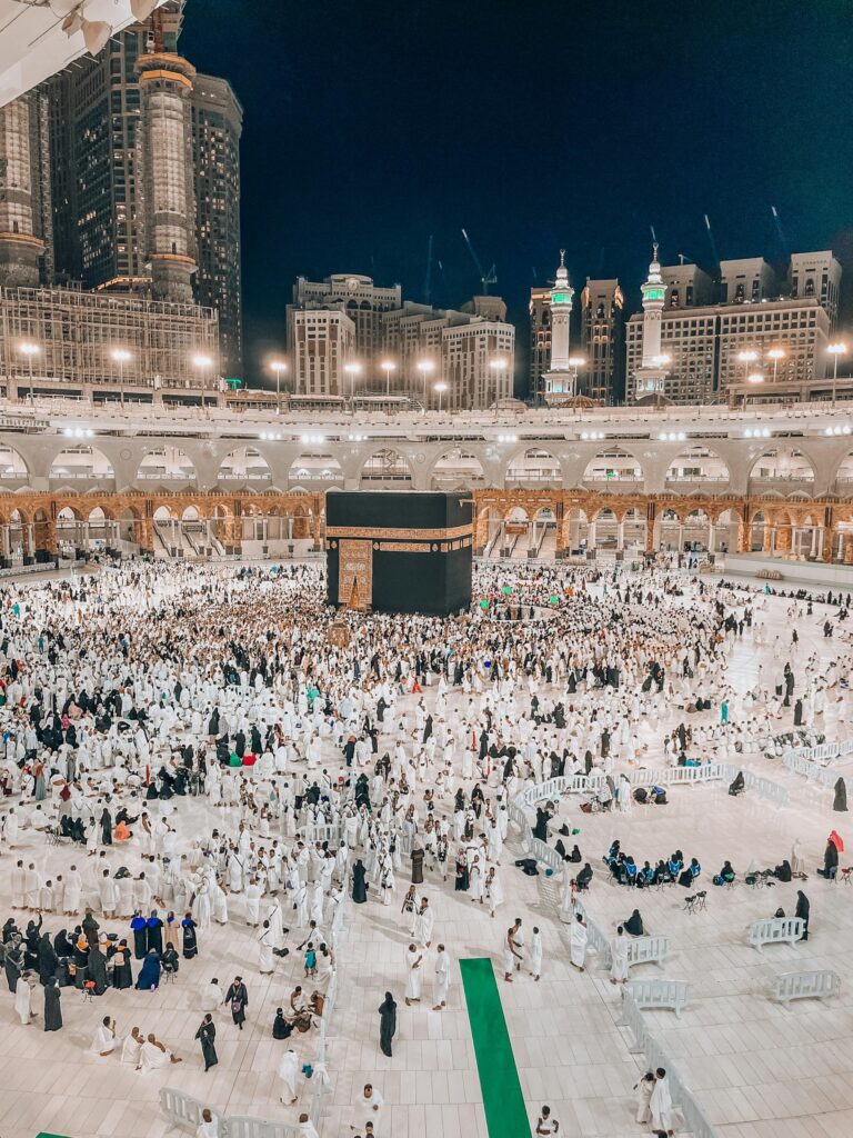 Comment puis-je décrire le Hajj aux non-musulmans?