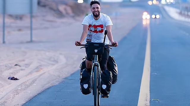 Le cycliste belge atteint la Mecque après une balade épique à travers 9 pays