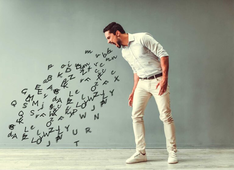 Les gens me maudissent toujours; Je me sens blessé