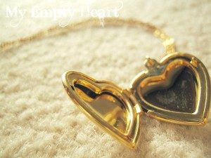 Le fiancé m'a quitté; Mon cœur est vide