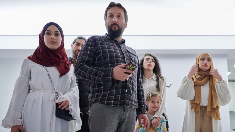 Qui a dit «la famille est tout»?