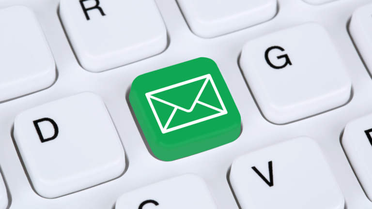 Est-il permis de proposer un mariage par courrier électronique ?