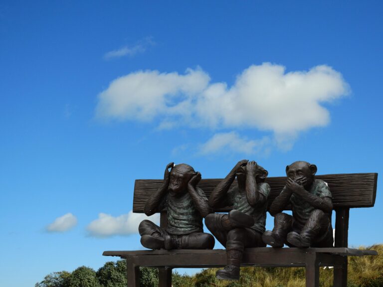 Je ne supporte pas la médisance de mes voisins