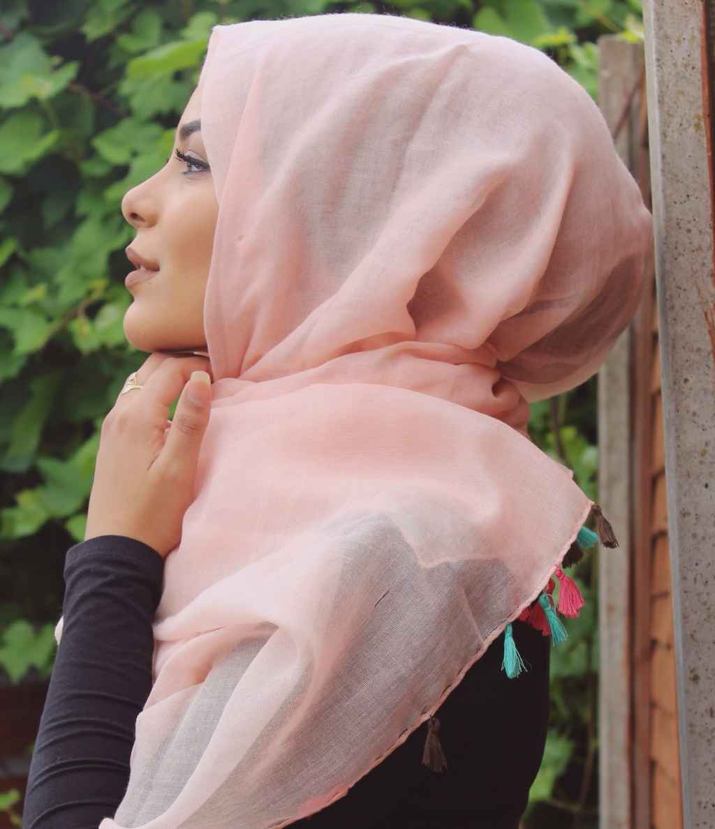 La famille de mon mari s'attend à ce que je porte le hijab