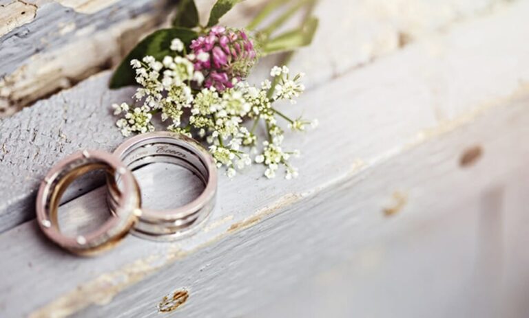 Le mari n'a pas dit à ses parents que nous étions mariés