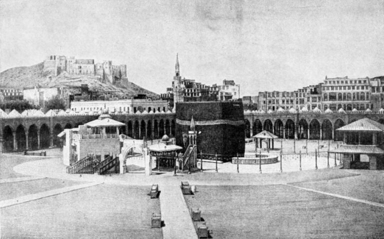 Première Qibla : vers Jérusalem à cause des idoles dans la Kaabah ?

