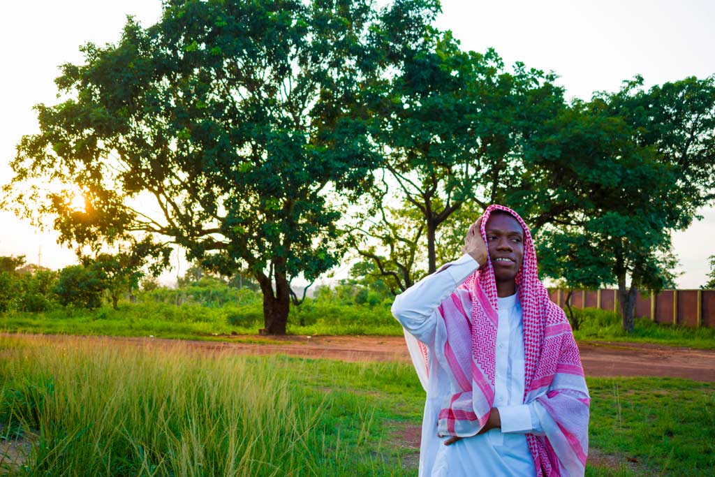 Devriez-vous répéter l’Adhan en rompant le jeûne ?