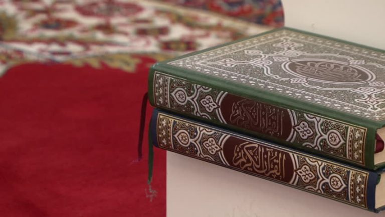 Nouveaux musulmans – 3 toutes premières étapes pour aborder le Coran

