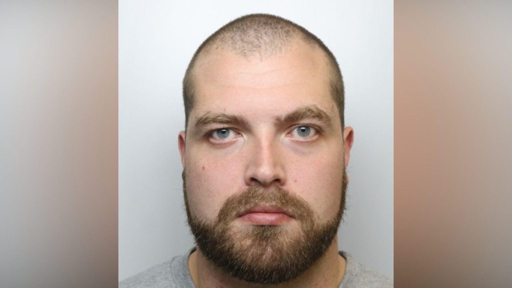 Un soldat de l&rsquo;armée britannique qui détestait les musulmans emprisonné pour des délits de terrorisme